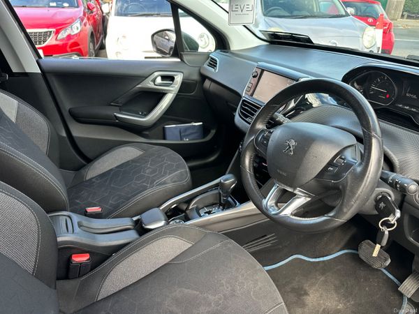 Peugeot 2008 1.2 Petrol AUTO LOW LMS 395369189