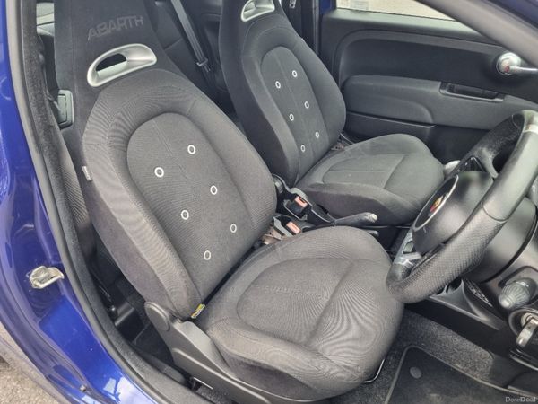 Abarth 595 2018 395370183