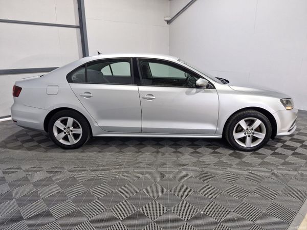 Volkswagen Jetta Comfortline 1.2 New NCT 395391943