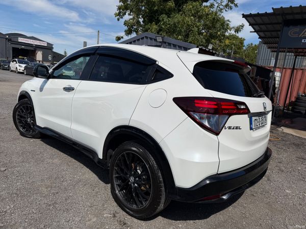 Honda Vezel  RS  Hybrid Automatic 395447461