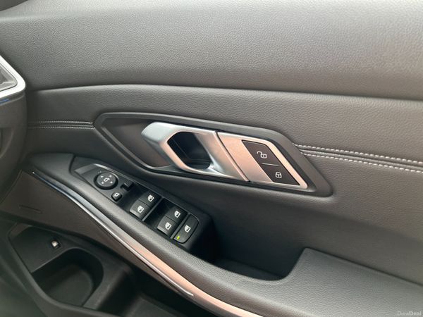 2020 BMW 330E M Sport Tech/Pro Packs 395464673