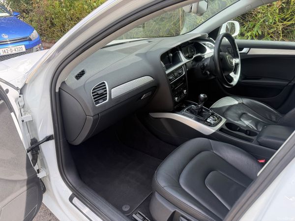 Audi A4 2015 Alloys 395491867