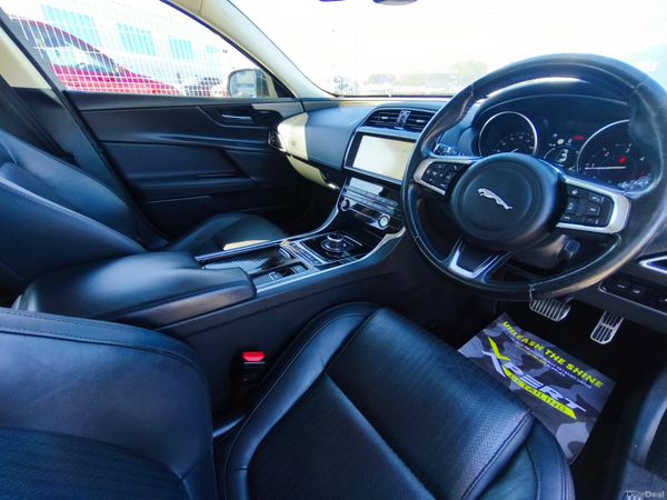 Jaguar XE 2019 2.0D I4 180 PS RWD Auto Portfolio 395403285