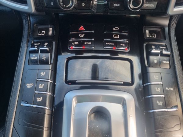 Porsche Cayenne 2016 395428501