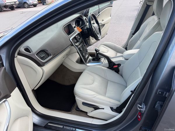 2015 VOLVO  V40     NEW NCT 2027 395540309