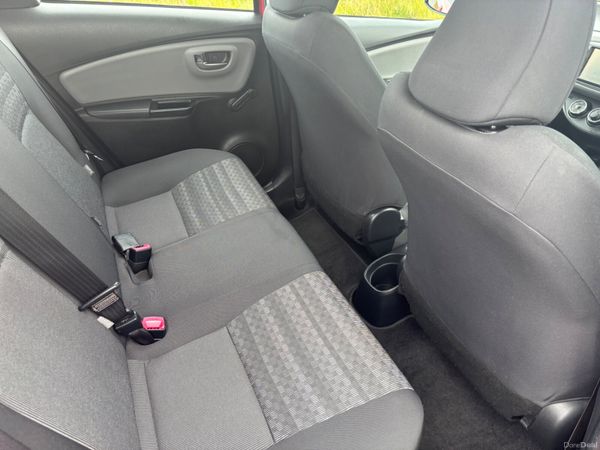 Toyota Yaris 2016 395558113