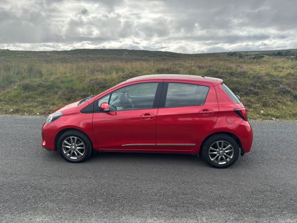 Toyota Yaris 2016 395558115