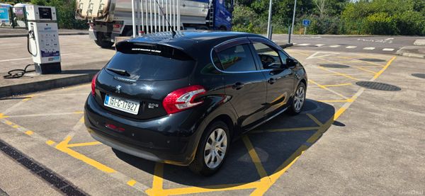 Peugeot 208 AUTOMATIC HIGH SPEC 395589197