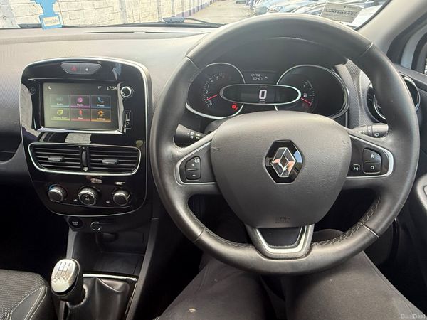 Renault Clio 2019 395590327