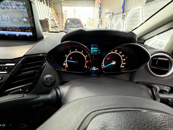 2014 Ford Fiesta 1.0 Petrol Automatic 395592235