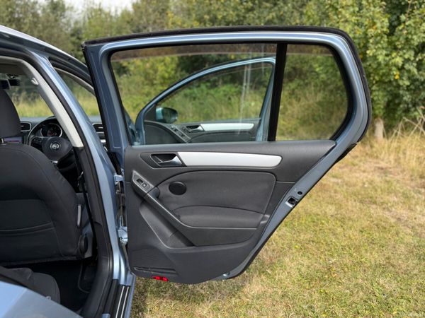 VW GOLF 2012 1.2L PETROL AUTOMATIC VERY LOW MILEAG 395533231