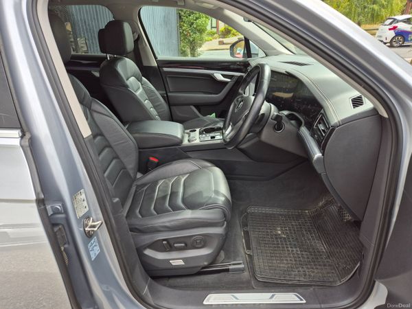 Touareg R Line ** BIG SPEC** 395535885