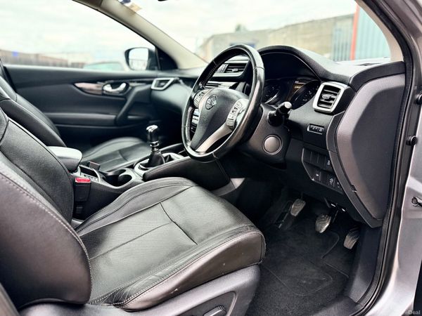 🔴 Nissan Qashqai SV Full Spec 395646543
