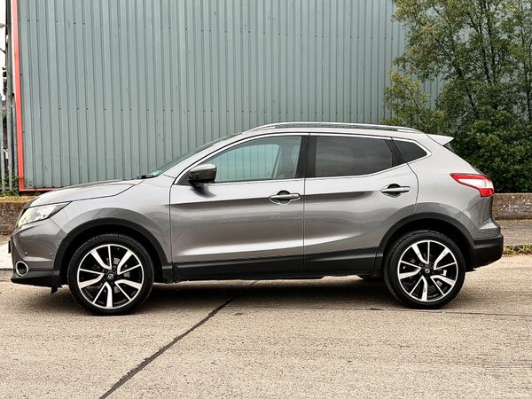 🔴 Nissan Qashqai SV Full Spec 395646533