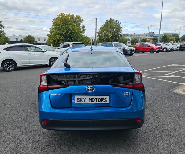2022 Toyota Prius 1.8 Hybrid Automatic 395646799