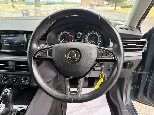 Skoda Kamiq 2020  TSI 1.0 Automatic Low Mileage 395617453