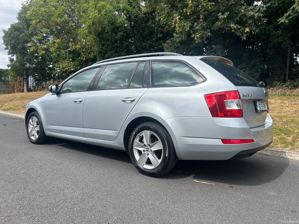 Skoda Octavia 2015 ( NCT. 08/27. TAX. 11/26) 395638041