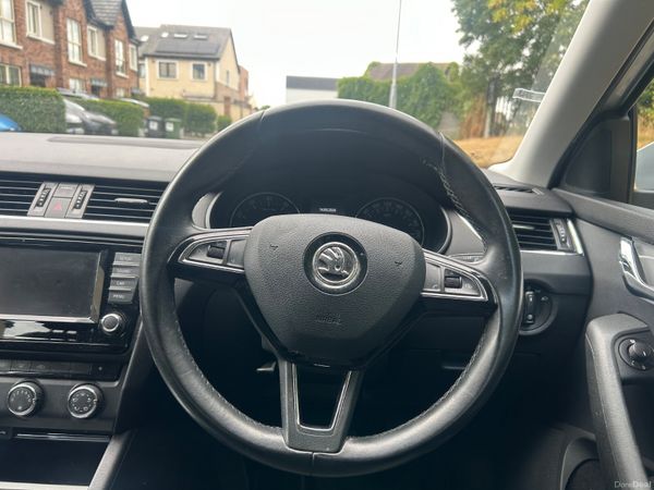 Skoda Octavia 2015 ( NCT. 08/27. TAX. 11/26) 395638049