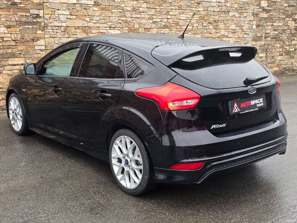 171 Ford Focus ST-Line 395747595