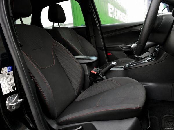 171 Ford Focus ST-Line 395747597