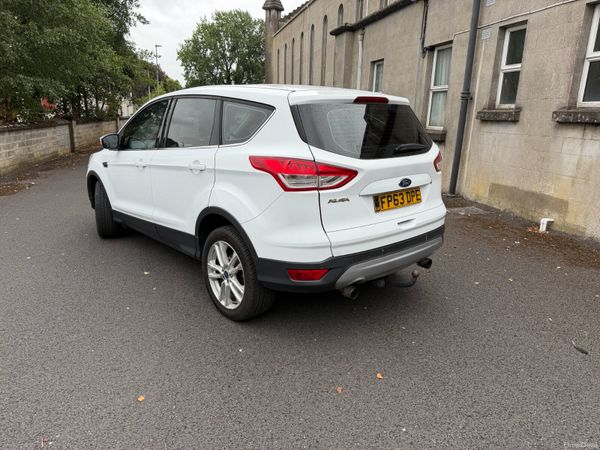Ford Kuga 395773489