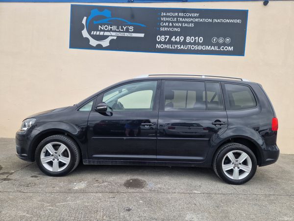 Volkswagen Touran 2015 395798469