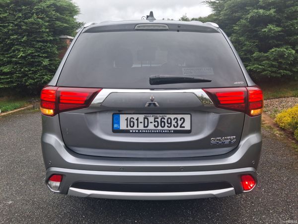 161 Mitsubishi Outlander  2.0 Petrol 4 Wheel Drive 395799091