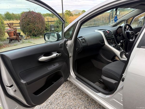 Toyota Auris 2012 TR Sport 1.33 Petrol 395855931