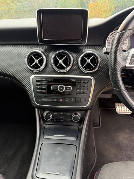MERCEDES A-CLASS A180 SPORT VERY LOW MILEAGE 395864013
