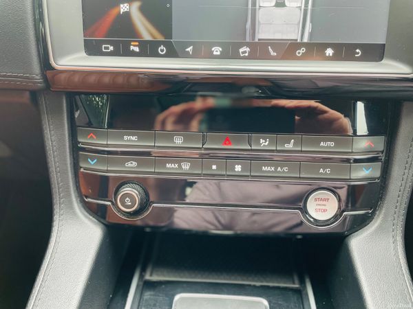 182 JAGUAR F-PACE 2.0D AWD PORTFOLIO AUTOMATIC 395872511