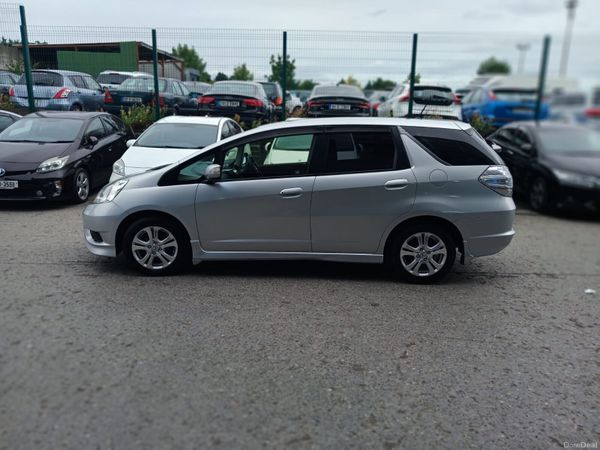 2012 Honda Fit Shuttle Hybrid Automatic/ Estate 395887593