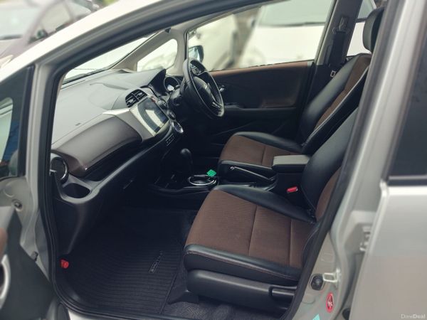 2012 Honda Fit Shuttle Hybrid Automatic/ Estate 395887599