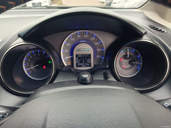 2012 Honda Fit Shuttle Hybrid Automatic/ Estate 395887603