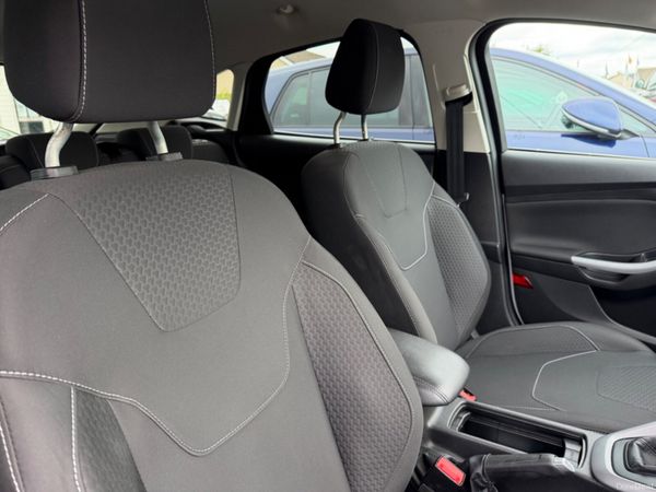 Ford Focus ZETEC EDITION 395800031