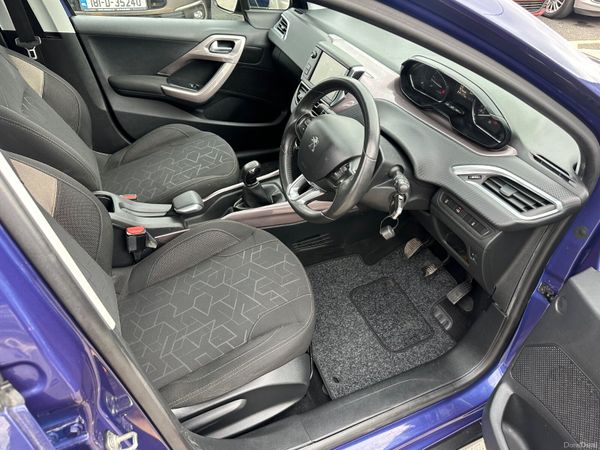 Peugeot 2008 2015 1.4 Hdi 70 bhp Active S/S 395806647