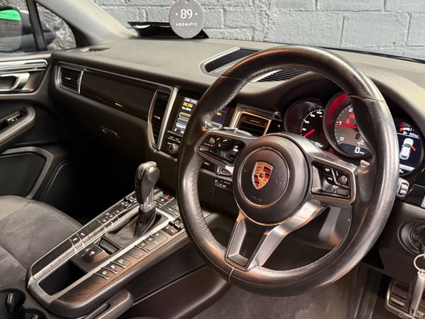 2015 Porsche Macan 3.0D **2 Seat Commercial** 395811991