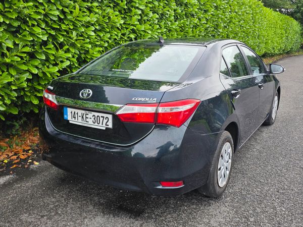 Toyota Corolla 2014 395818655
