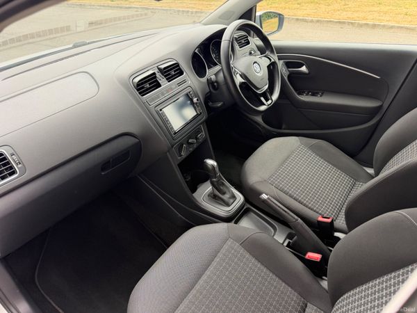 Volkswagen Polo 1.2L 152 Automatic(Apple car play) 395823259