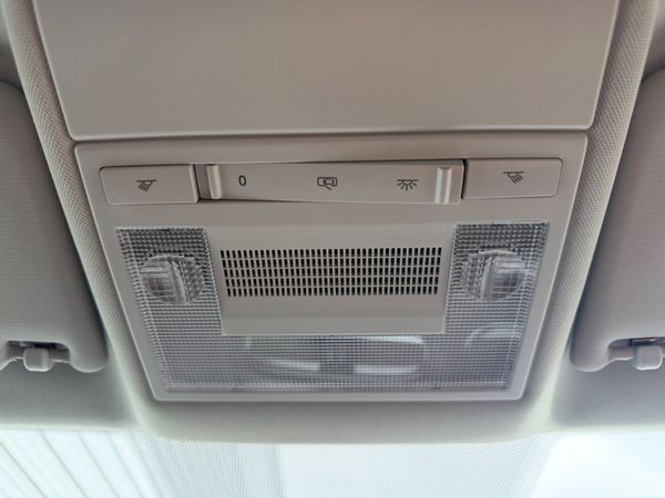 Volkswagen Polo 1.2L 152 Automatic(Apple car play) 395823263