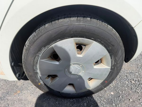 09 Suzuki Swift 1.2 395824561