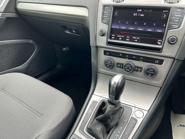 VOLKSWAGEN GOLF 2015, 1.2 5DR AUTO LOW KMS 395829111