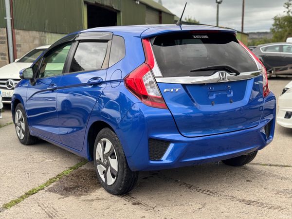 Honda Fit 1.5 Hybrid Auto 52000KM ONLY 2014 2 keys 395925005