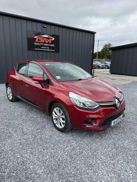 2019 Renault Clio 1.0 L Petrol 395925715