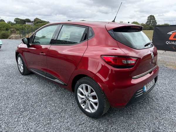 2019 Renault Clio 1.0 L Petrol 395925733