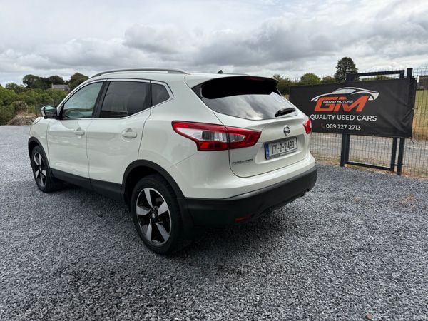 2017 Nissan Qashqai 1.2 Petrol Premium 395928425