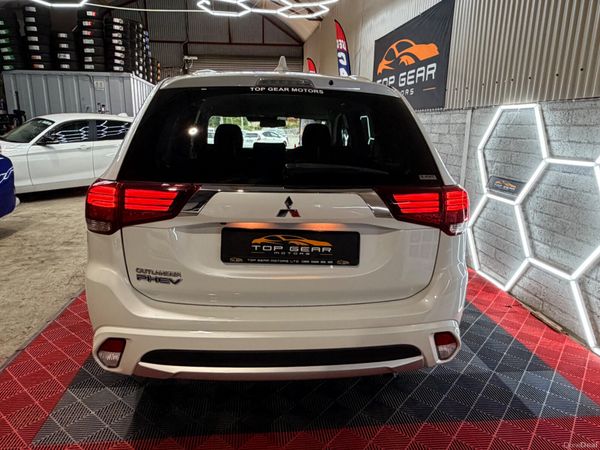 2018 Mitsubishi Outlander 2.0 Petrol Plug in Hybri 395930303