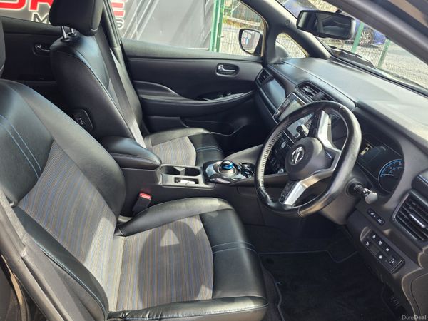 Nissan Leaf 2020 396089355