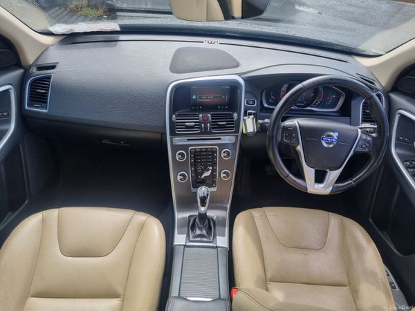 Volvo XC60 2016 Comes With New NCT 396004805