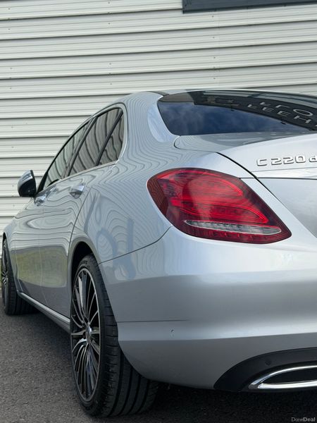 Mercedes-Benz C220d *LowKm 396015671