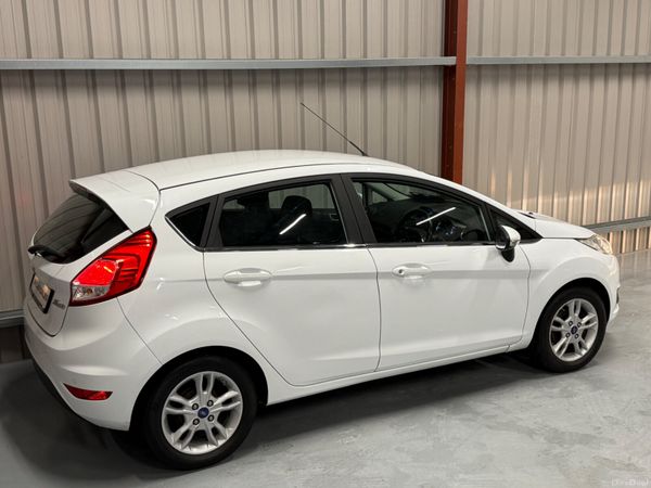 2015 Ford Fiesta 1.2 Petrol 396164443